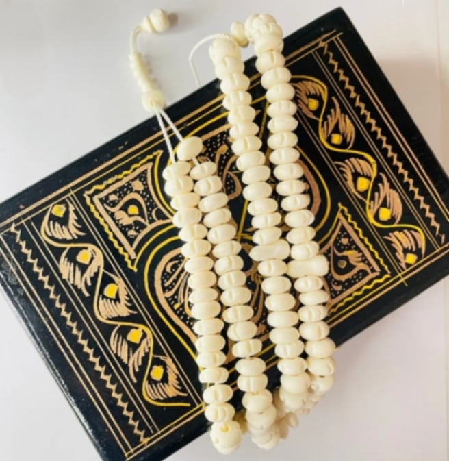 Al-Firdaws Beads – Handmade Camel Bone Tasbih (100 Beads)